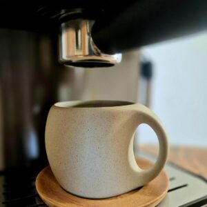 ספל גרניט תושבת עץ